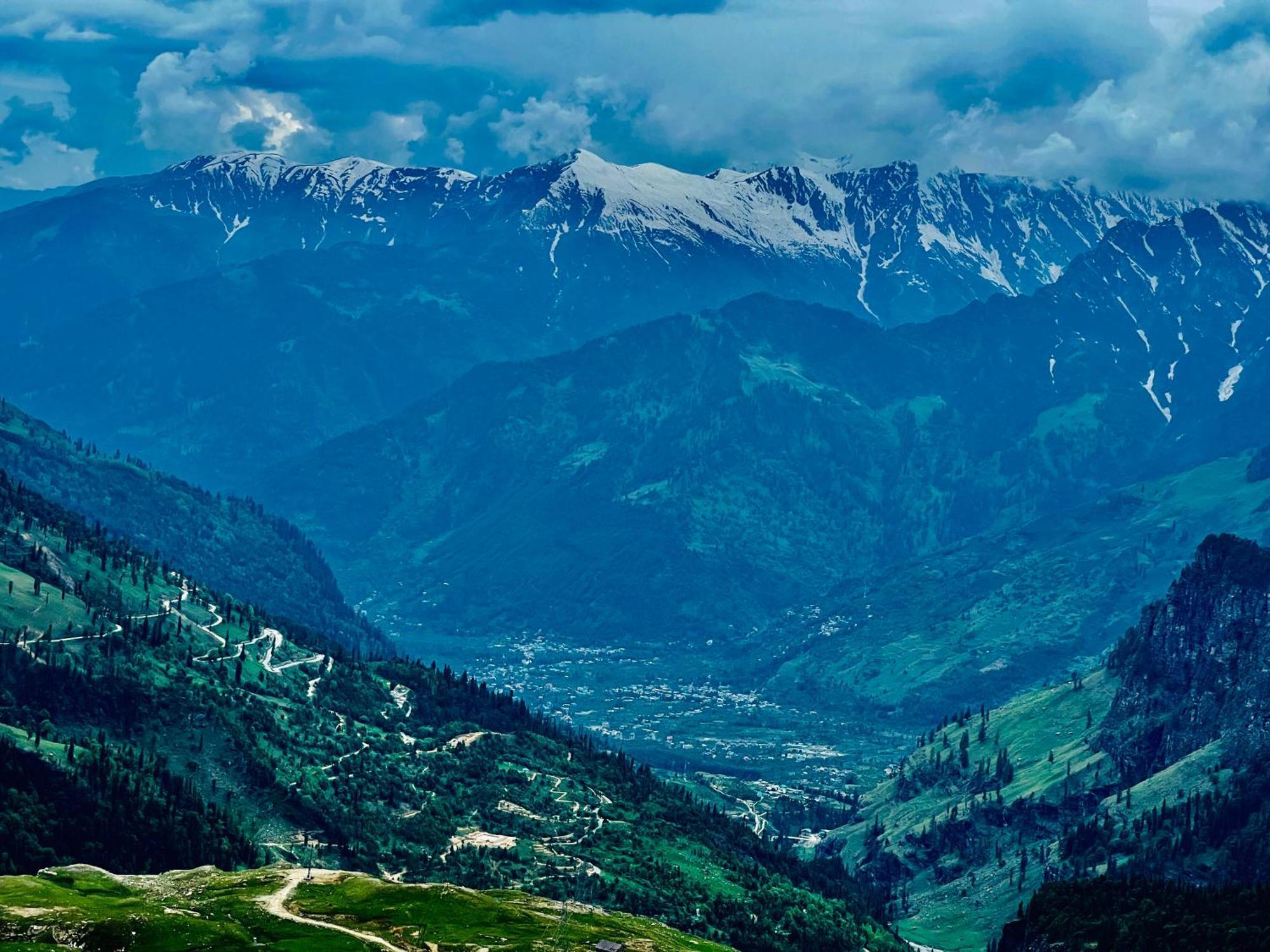 Hotel Green Link -#Near Volvo Bus Stand #Mountain View #River View #Open Terrace Manāli Kültér fotó